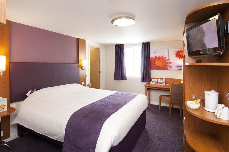 Premier Inn Southampton West Ower Экстерьер фото
