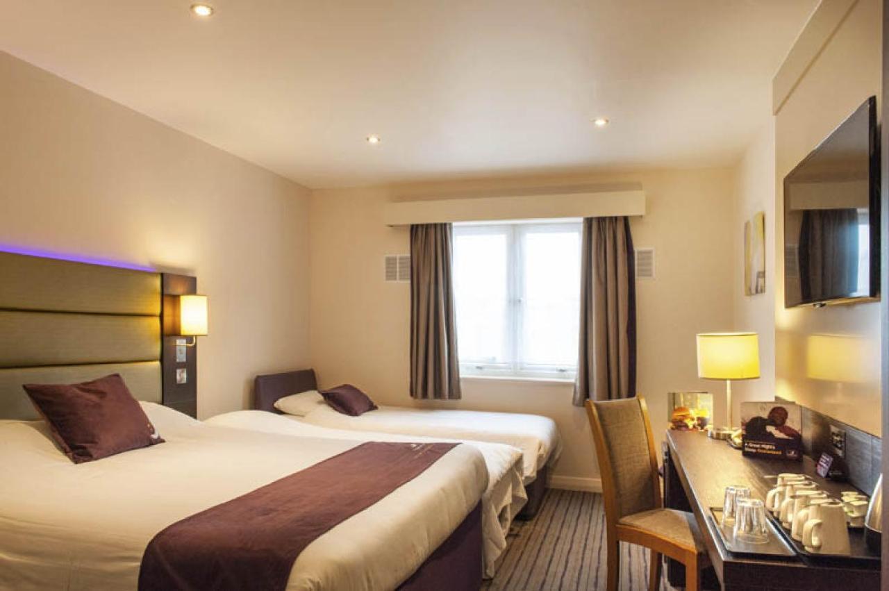 Premier Inn Southampton West Ower Экстерьер фото